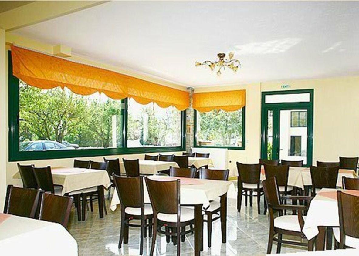 Hotel Galaxias Loutraki  Ngoại thất bức ảnh